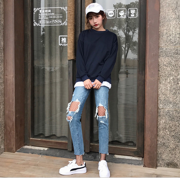 5 cách mix đồ cực chuẩn với quần jeans rách khiến bạn gái xinh đẹp cá tính - Thời trang - Việt Giải Trí
