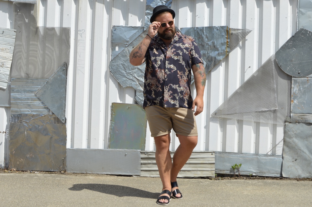 asos-plus-men-plus-size-outfit-summer-sommer-shirt-asia-print-claus-fleissner-blog-model-1 - Extra Inches
